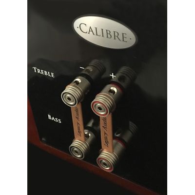 Полочная акустика Legacy Audio Calibre walnut