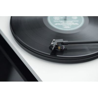 Проигрыватель винила Pro-Ject Primary E (OM NN), white