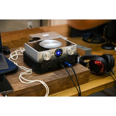 Усилитель для наушников iFi Audio Pro iCAN Phantom